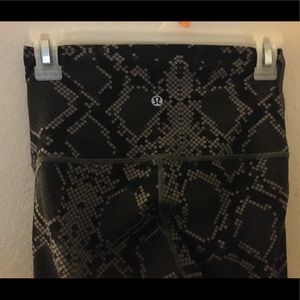 Black and Grey Diamond Print Lululemon High Rise